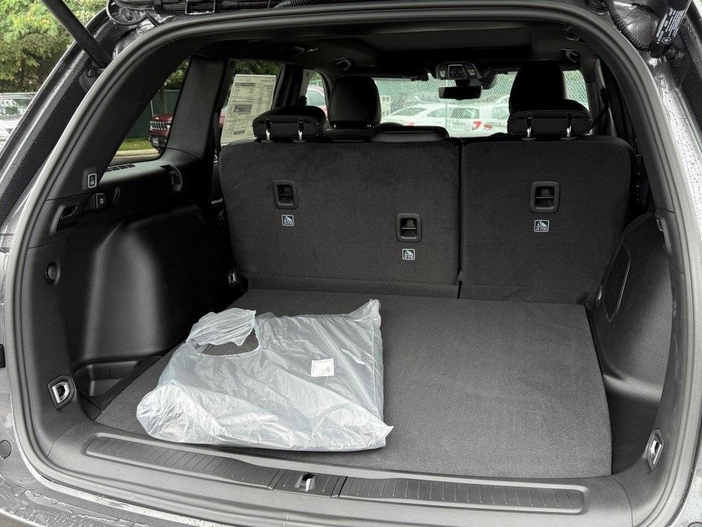 new 2025 Jeep Grand Cherokee car, priced at $50,128