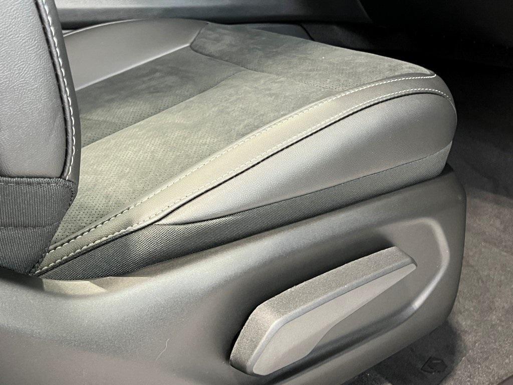 new 2025 Jeep Grand Cherokee car, priced at $40,362