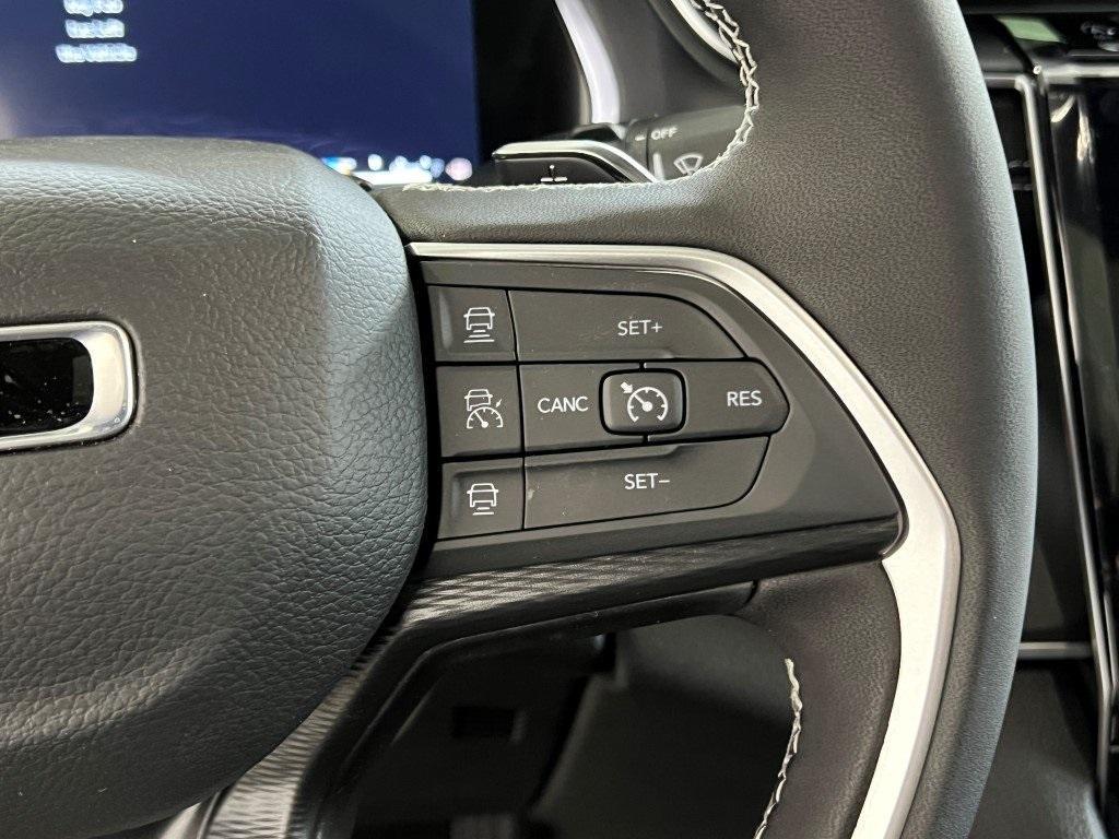 new 2025 Jeep Grand Cherokee car, priced at $40,362