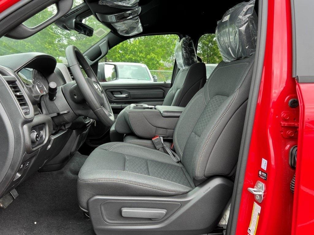 new 2025 Ram 1500 car, priced at $44,414