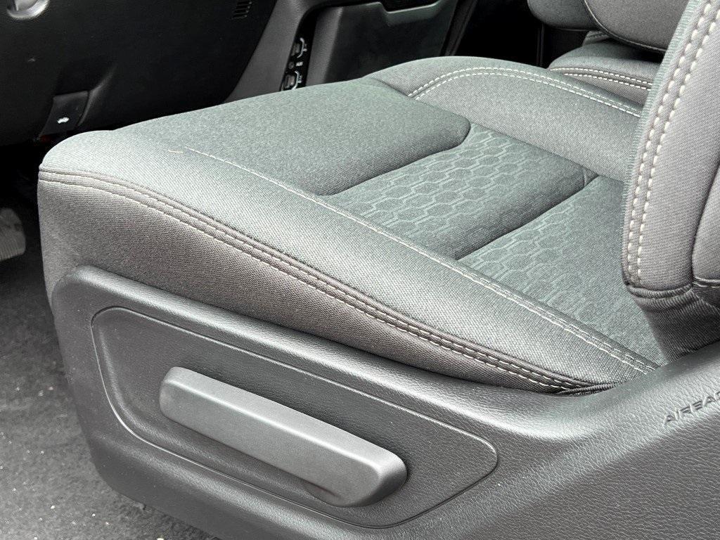 new 2025 Ram 1500 car, priced at $44,414