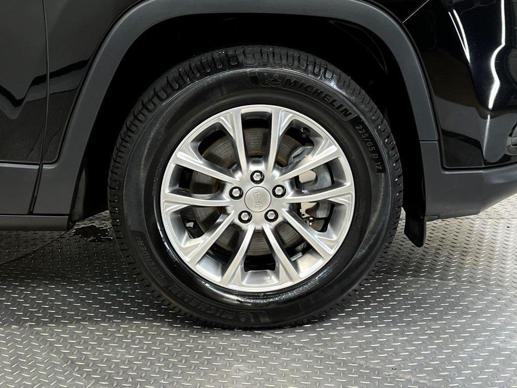 used 2019 Jeep Cherokee car, priced at $17,000