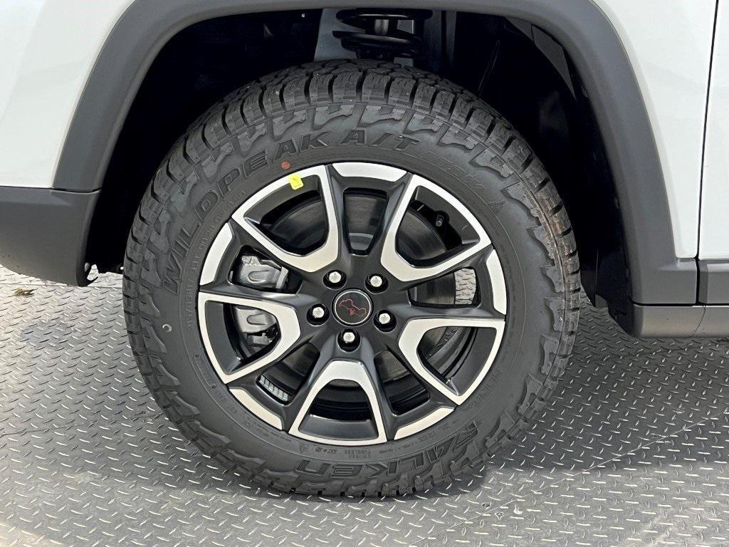 new 2026 Jeep Compass car, priced at $35,076