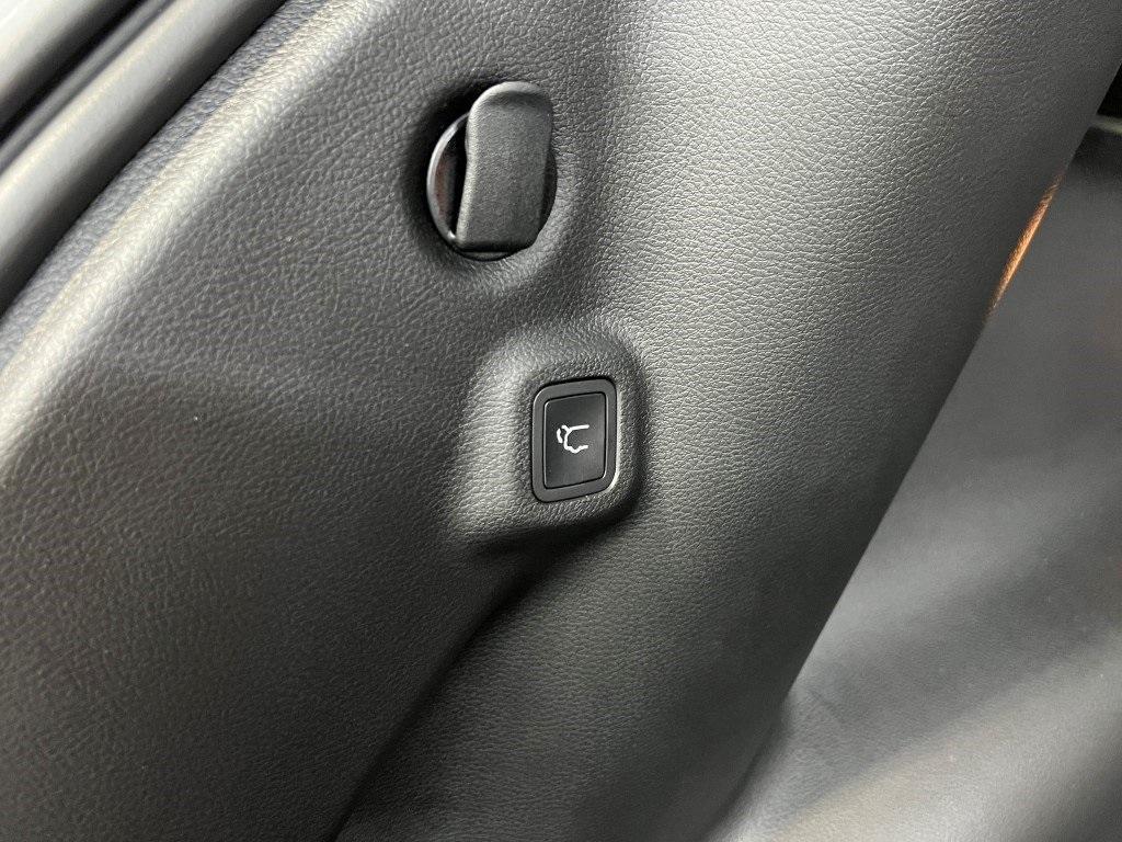 new 2026 Jeep Compass car, priced at $35,076