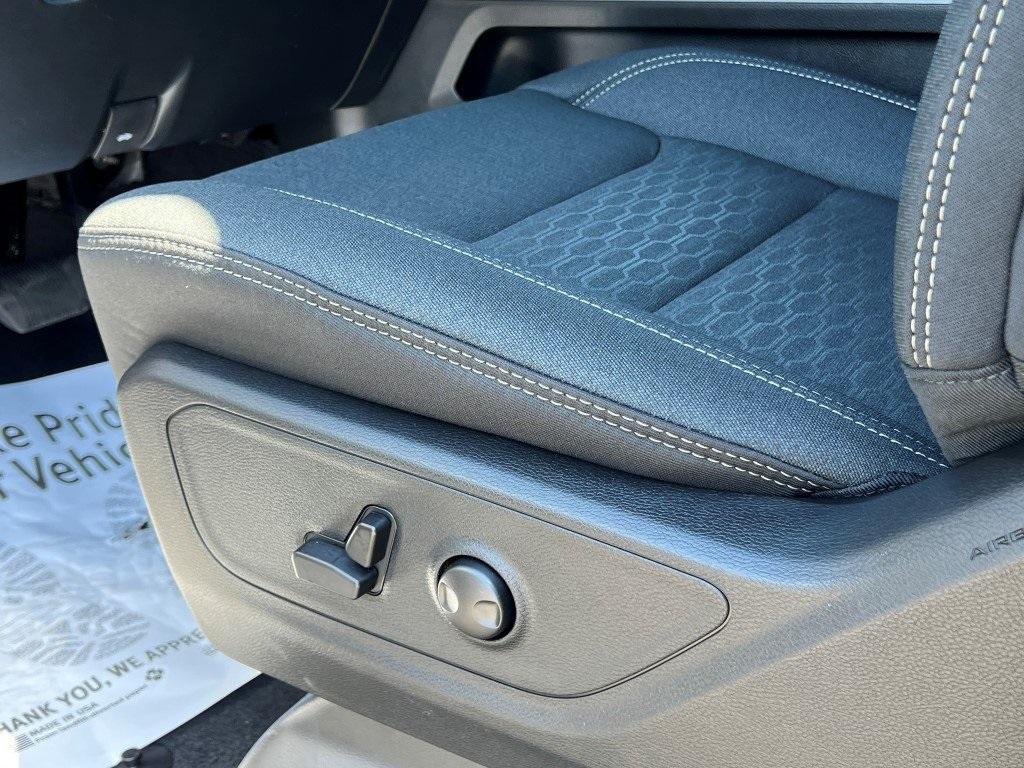 new 2025 Ram 1500 car, priced at $52,209