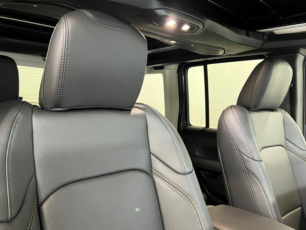 new 2025 Jeep Wrangler car, priced at $53,479