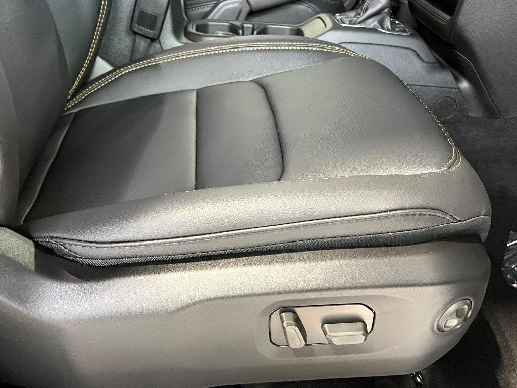 new 2025 Jeep Wrangler car, priced at $53,479