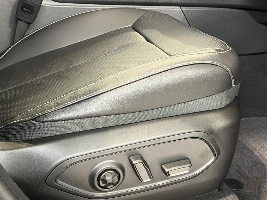 new 2025 Jeep Grand Cherokee L car, priced at $52,178