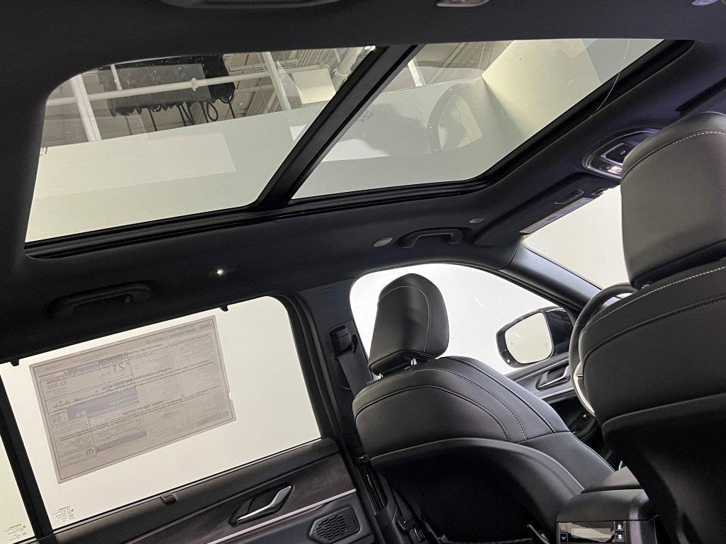new 2025 Jeep Grand Cherokee L car, priced at $52,178
