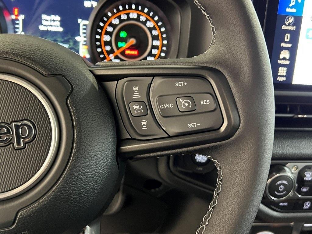 new 2025 Jeep Wrangler car, priced at $40,257