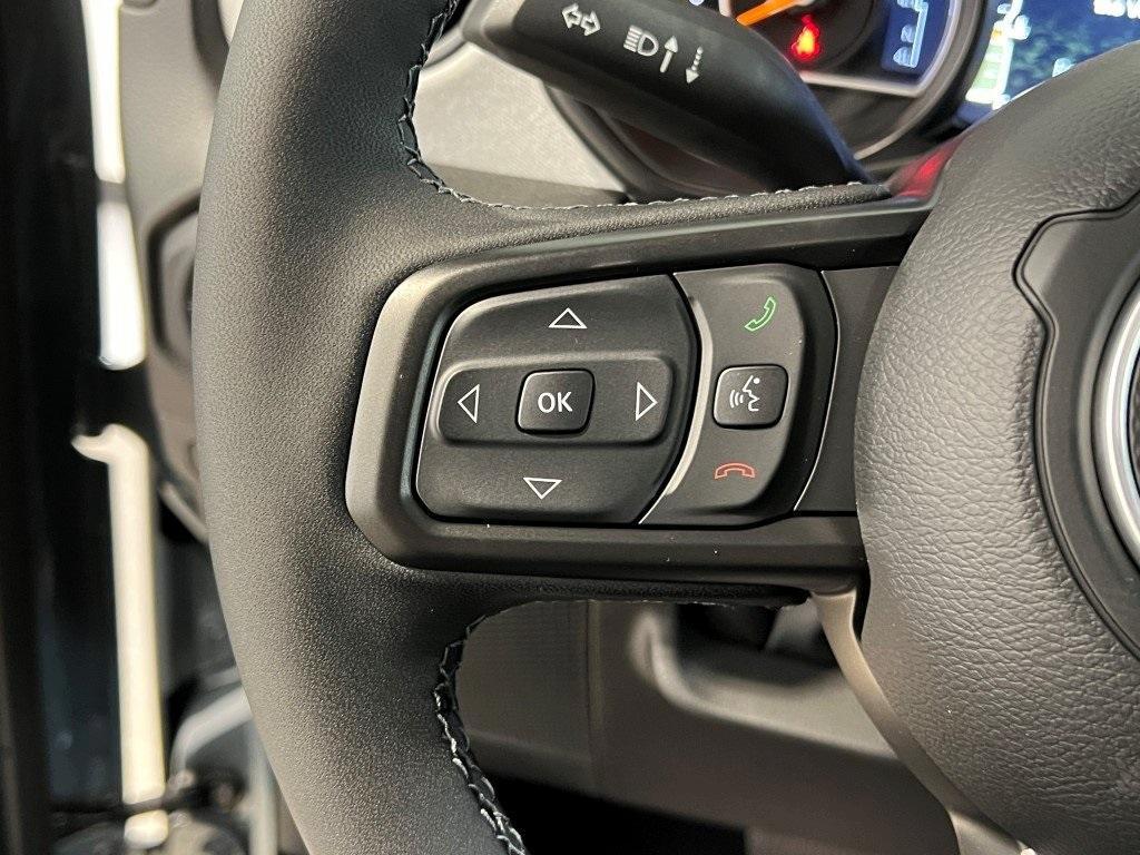 new 2025 Jeep Wrangler car, priced at $40,257