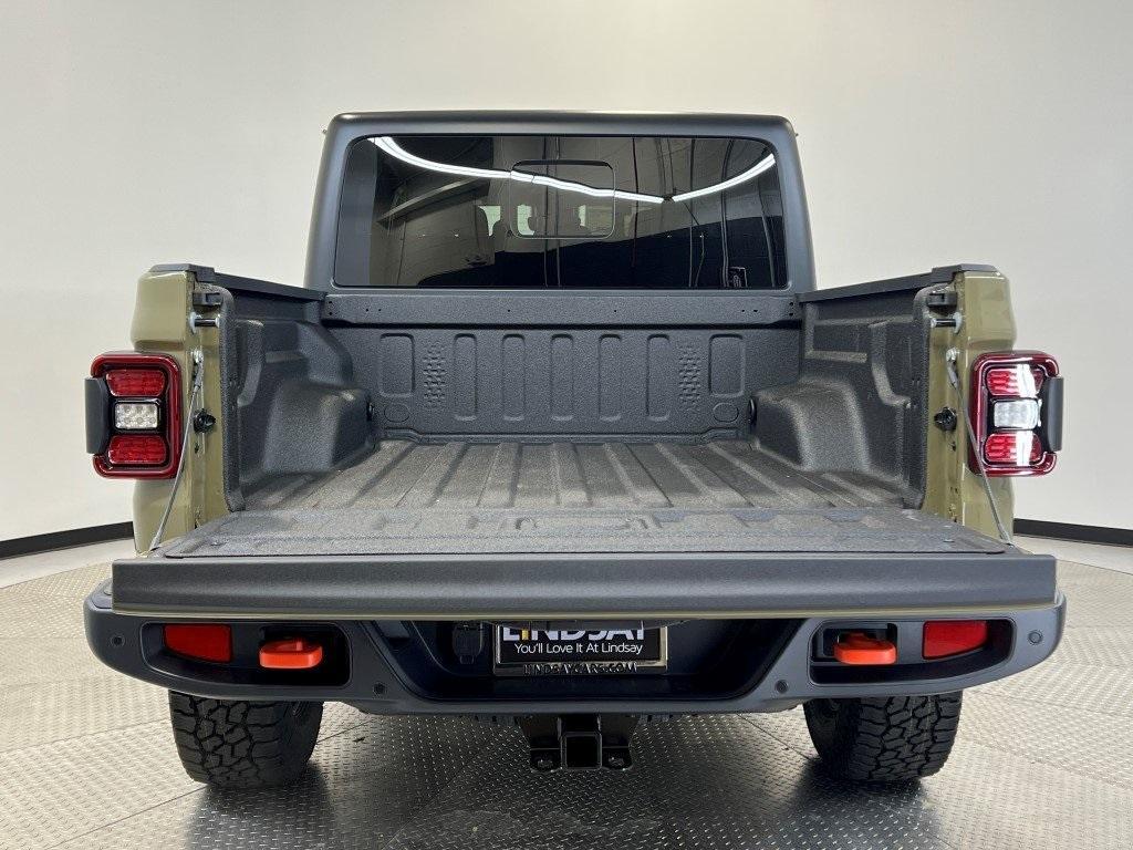 new 2025 Jeep Gladiator car, priced at $51,328