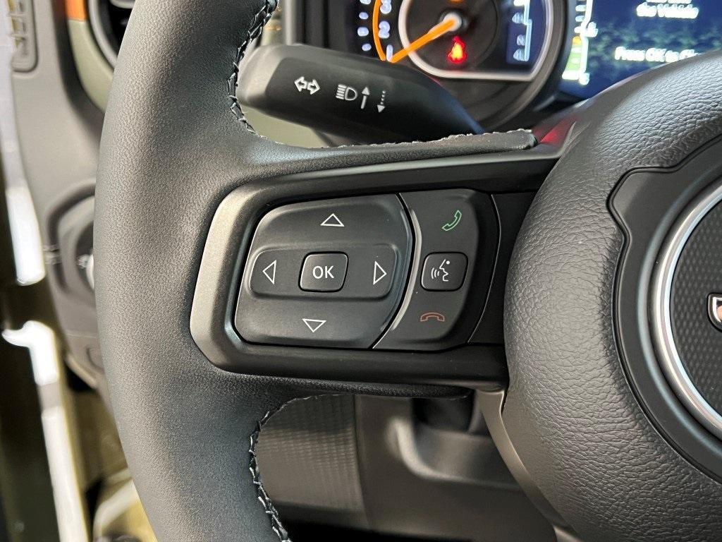 new 2025 Jeep Gladiator car, priced at $51,328