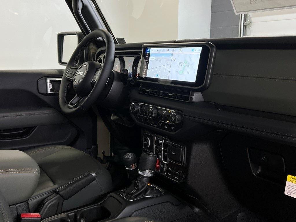 new 2025 Jeep Gladiator car, priced at $51,328