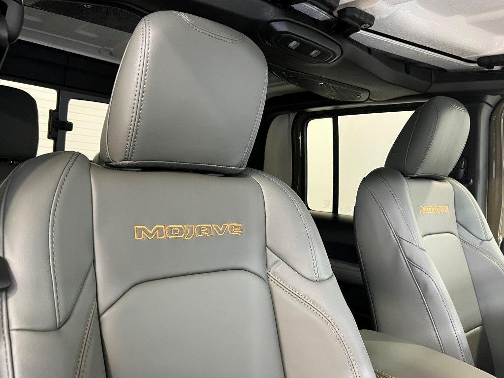 new 2025 Jeep Gladiator car, priced at $51,328