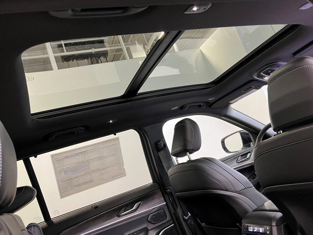 new 2025 Jeep Grand Cherokee L car, priced at $51,642