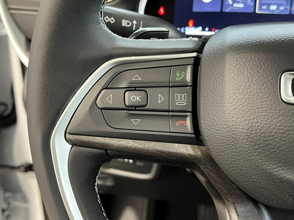 new 2025 Jeep Grand Cherokee L car, priced at $51,642