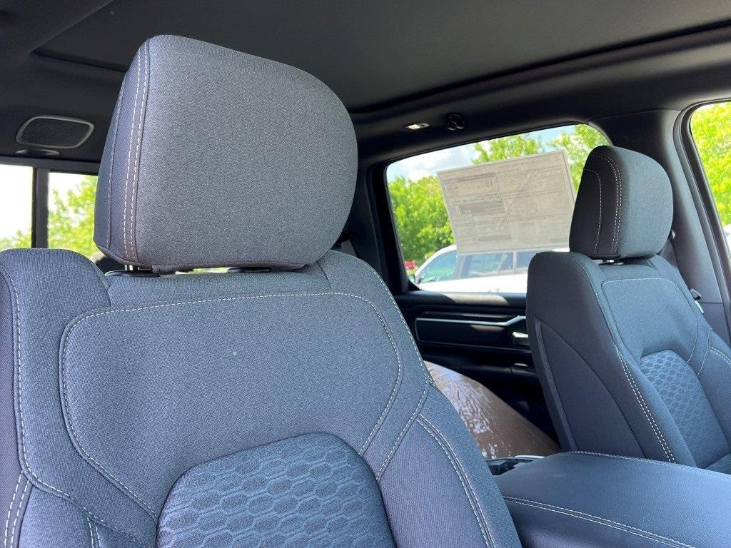 new 2025 Ram 1500 car, priced at $52,437