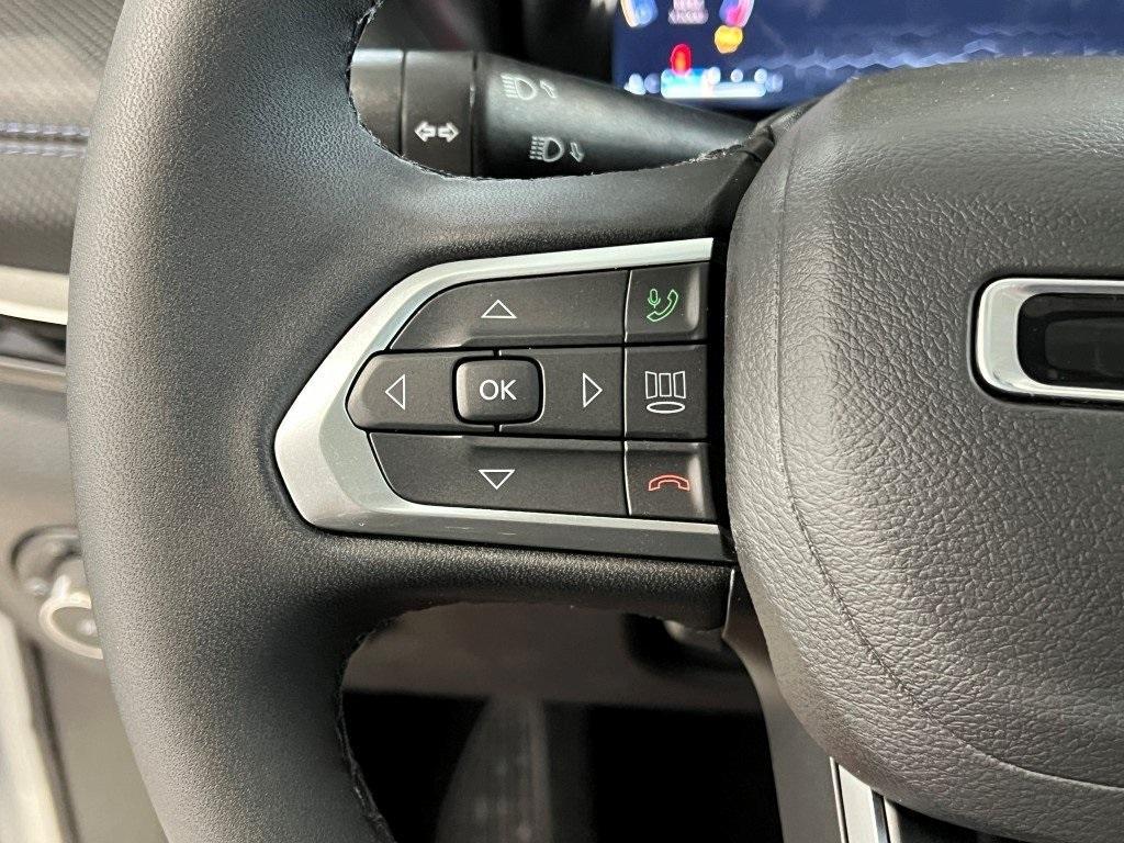 new 2025 Jeep Compass car, priced at $36,928