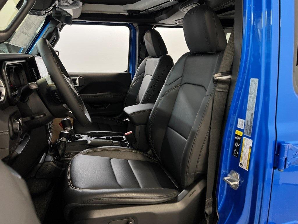 new 2025 Jeep Wrangler car, priced at $47,827