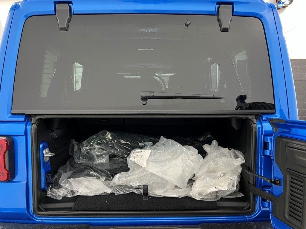 new 2025 Jeep Wrangler car, priced at $47,827