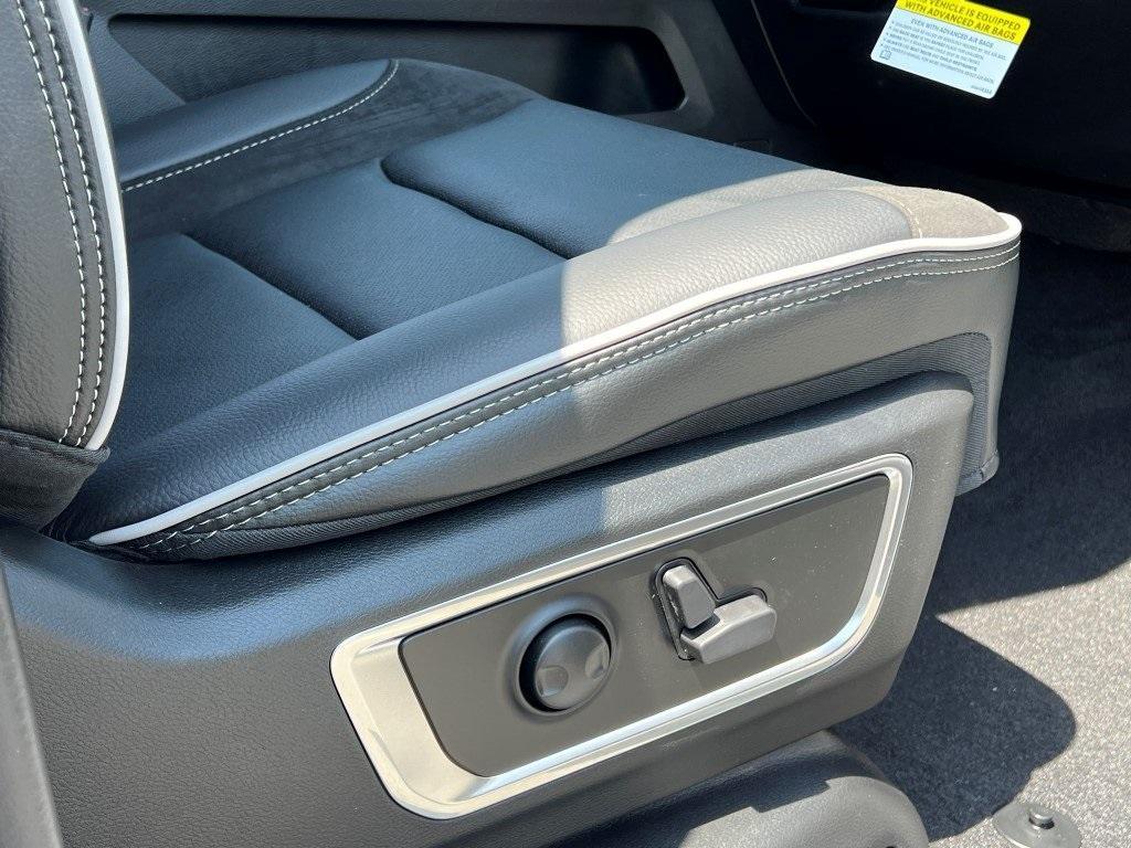 new 2025 Ram 1500 car, priced at $61,887