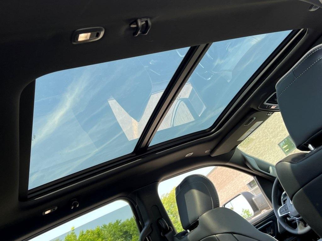 new 2025 Ram 1500 car, priced at $61,887