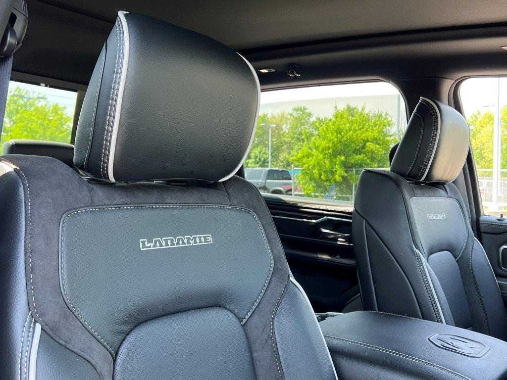new 2025 Ram 1500 car, priced at $61,887