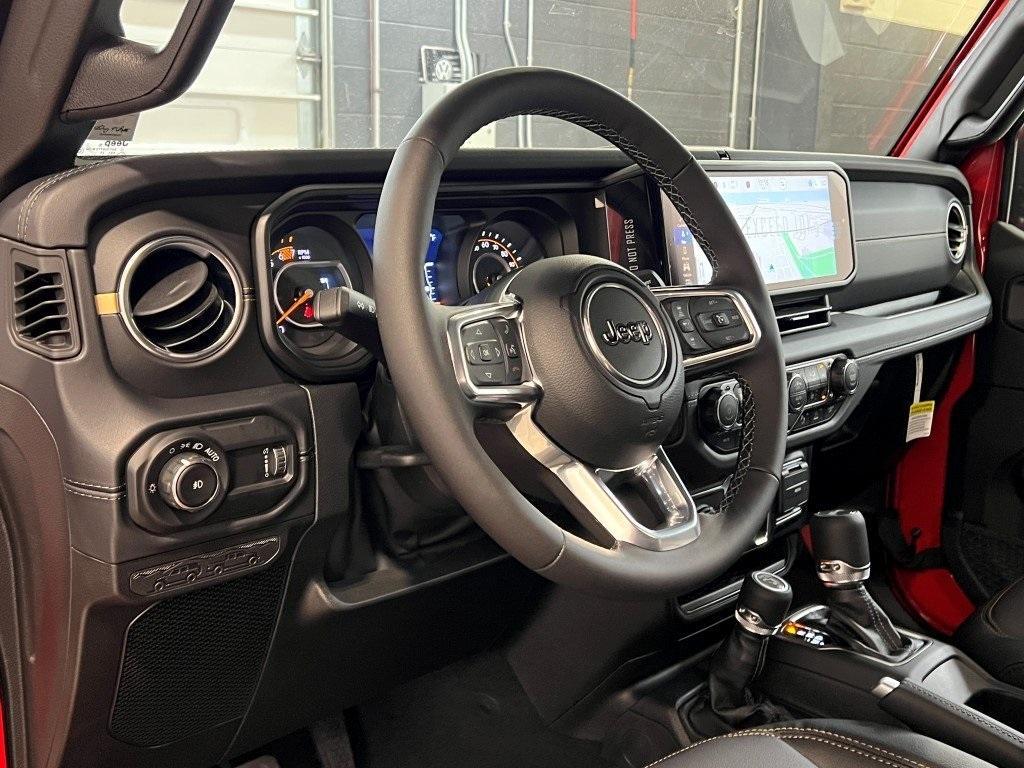 new 2025 Jeep Wrangler car, priced at $51,979
