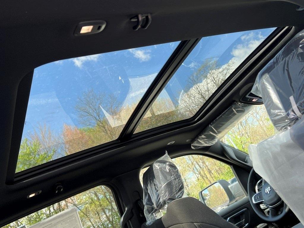 new 2025 Ram 1500 car, priced at $52,060