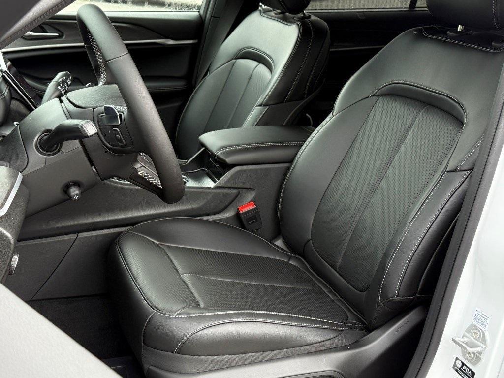 new 2025 Jeep Grand Cherokee L car, priced at $50,642