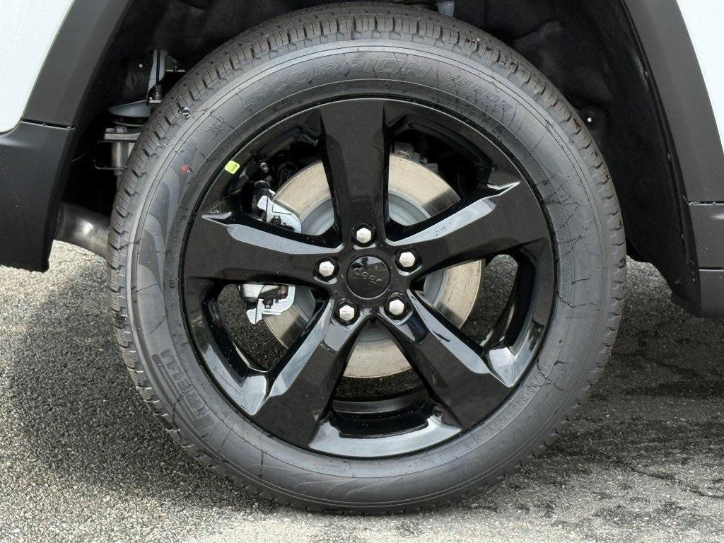 new 2025 Jeep Grand Cherokee L car, priced at $50,642