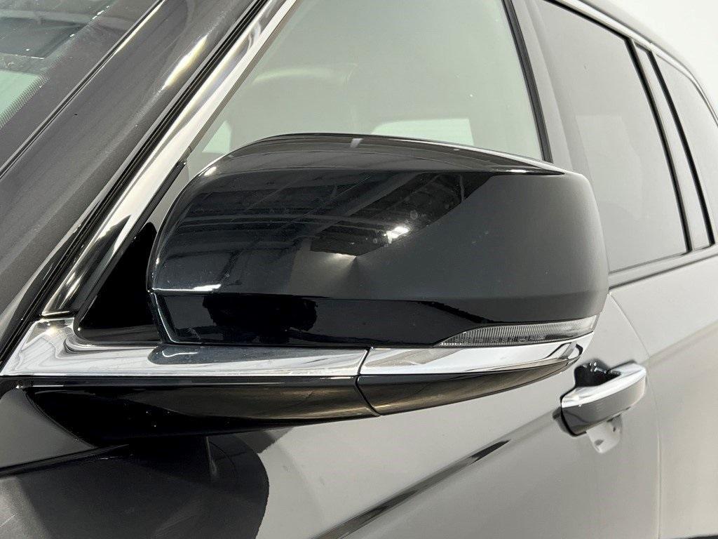 used 2022 Jeep Grand Cherokee car, priced at $40,500