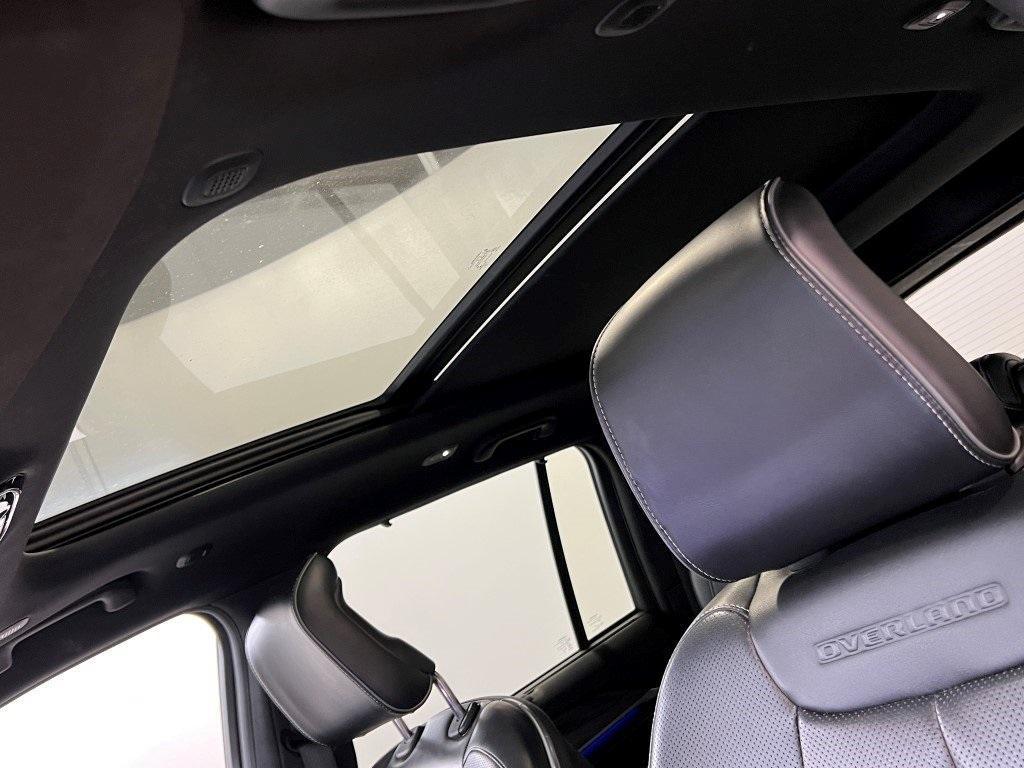 used 2022 Jeep Grand Cherokee car, priced at $40,500