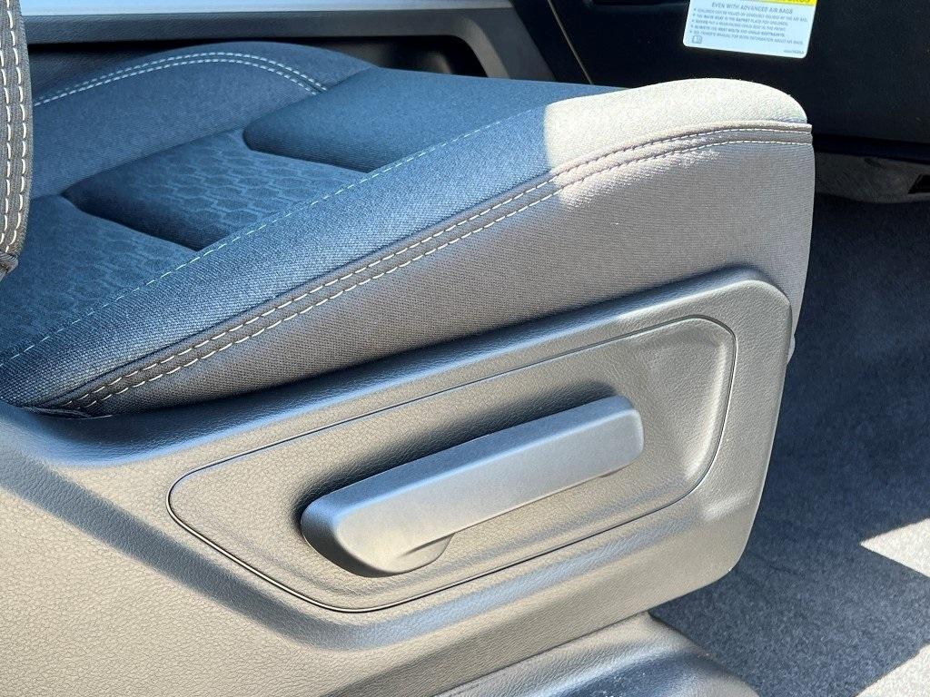 new 2025 Ram 1500 car, priced at $52,209