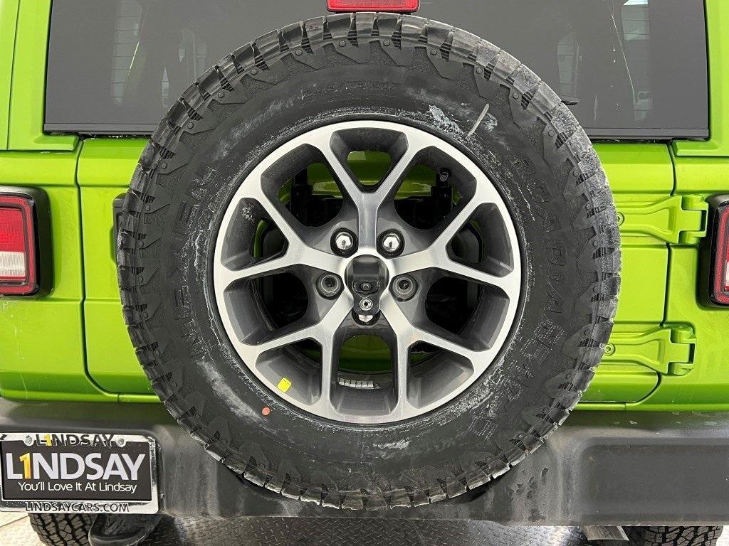 new 2025 Jeep Wrangler car, priced at $46,112