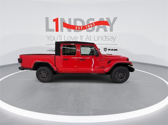 new 2024 Jeep Gladiator car, priced at $38,114