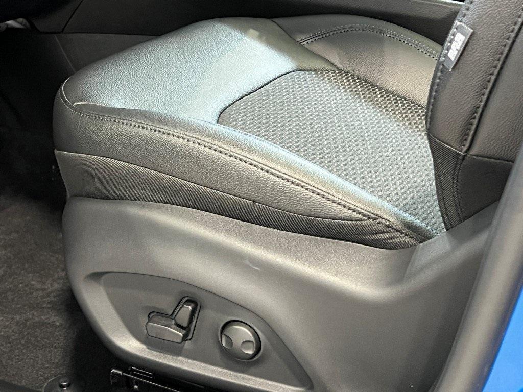 new 2025 Jeep Compass car, priced at $33,526