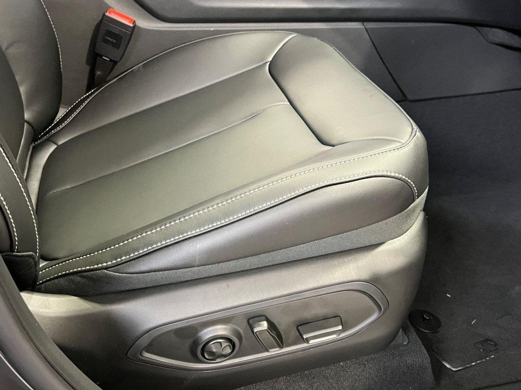 new 2025 Jeep Grand Cherokee L car, priced at $47,742