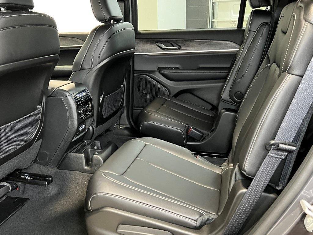 new 2025 Jeep Grand Cherokee L car, priced at $47,742