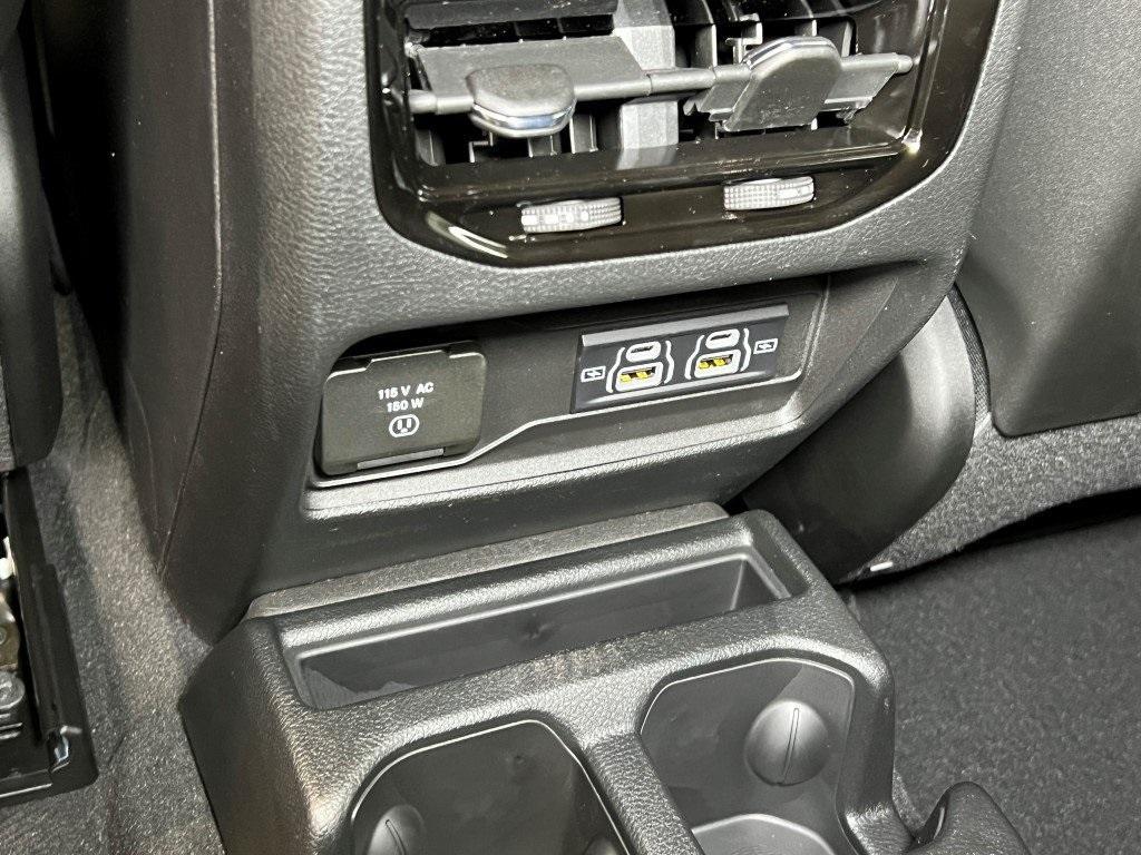 new 2025 Jeep Grand Cherokee L car, priced at $47,742