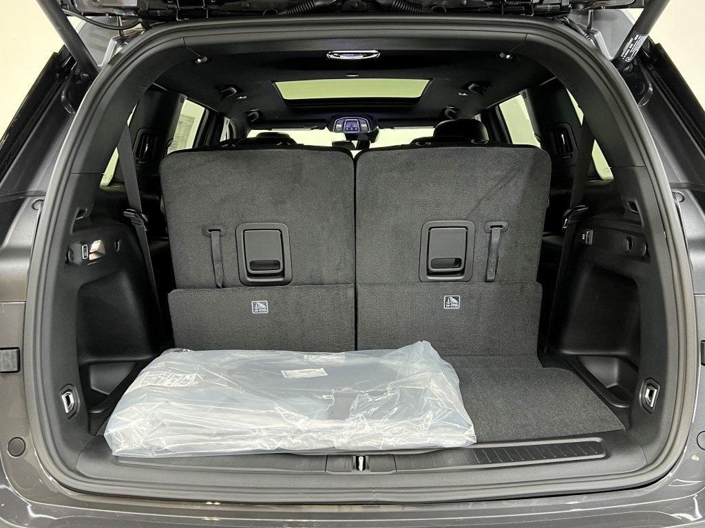 new 2025 Jeep Grand Cherokee L car, priced at $47,742