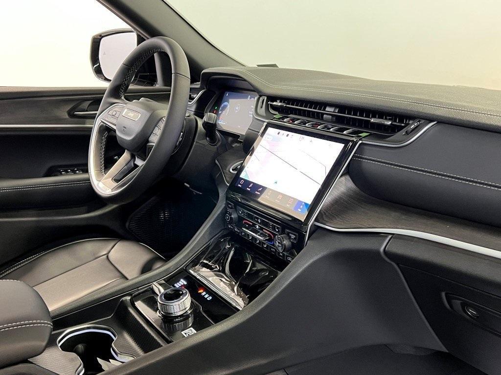 new 2025 Jeep Grand Cherokee L car, priced at $47,742