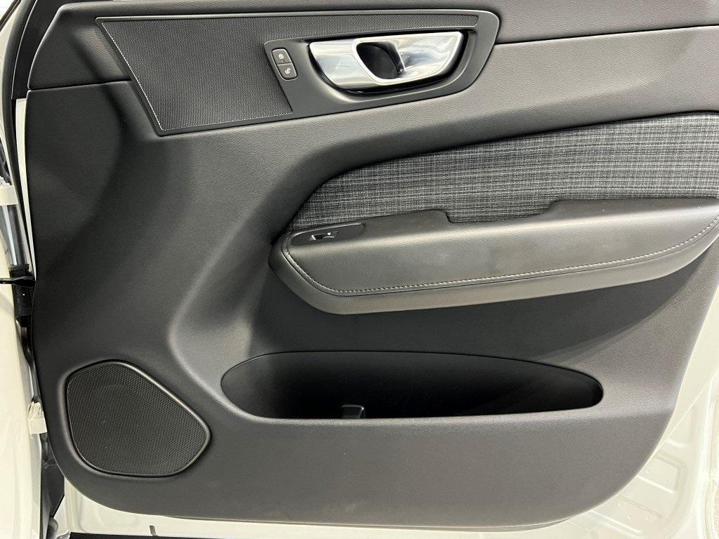 used 2022 Volvo XC60 car, priced at $35,000