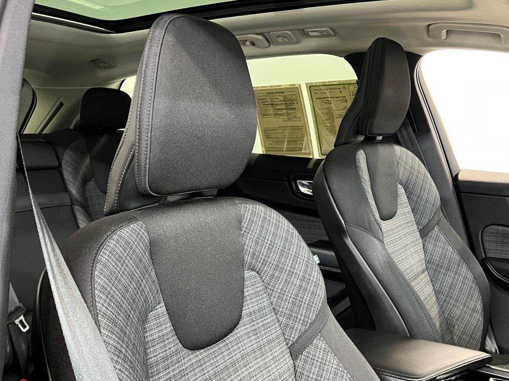 used 2022 Volvo XC60 car, priced at $35,000