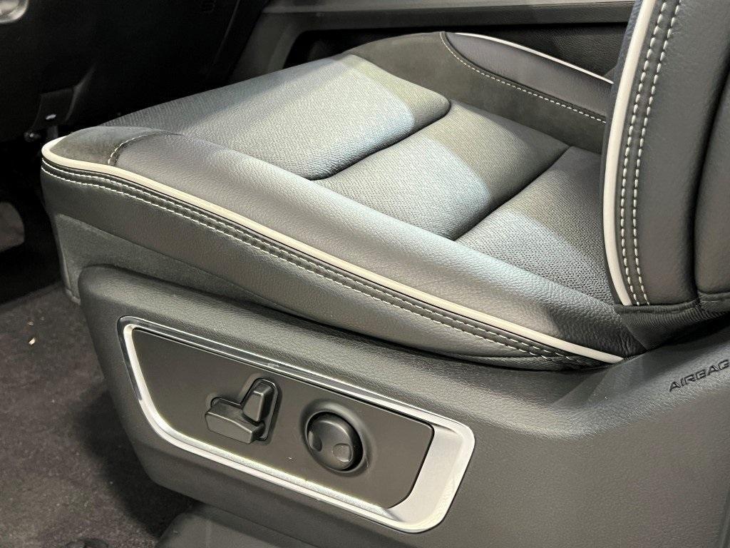 new 2025 Ram 1500 car, priced at $64,112