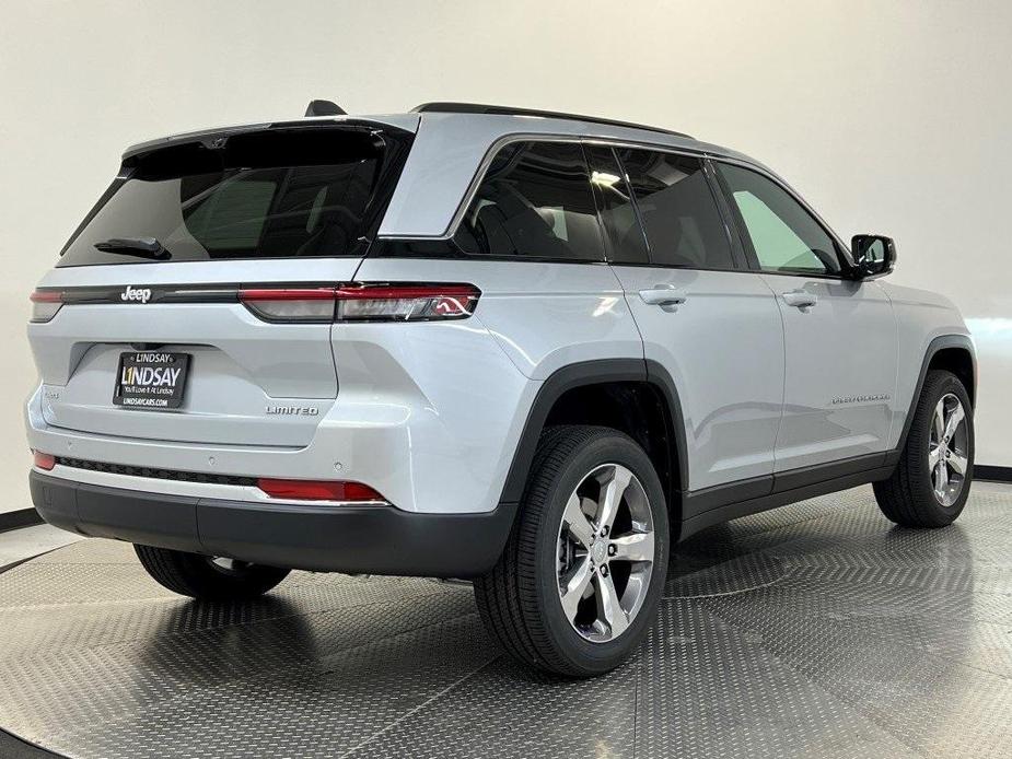 new 2025 Jeep Grand Cherokee car, priced at $49,637