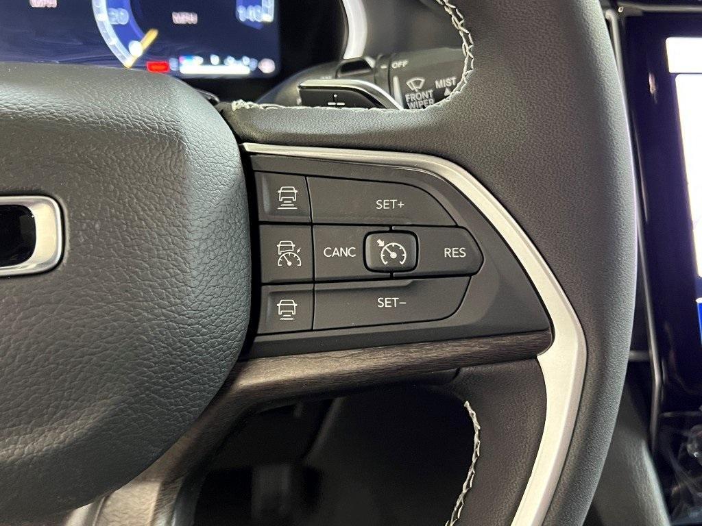new 2025 Jeep Grand Cherokee car, priced at $46,077
