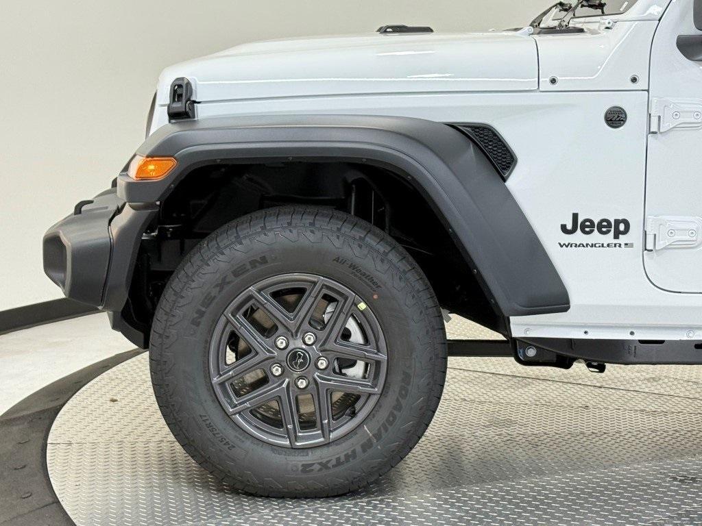 new 2025 Jeep Wrangler car, priced at $42,525