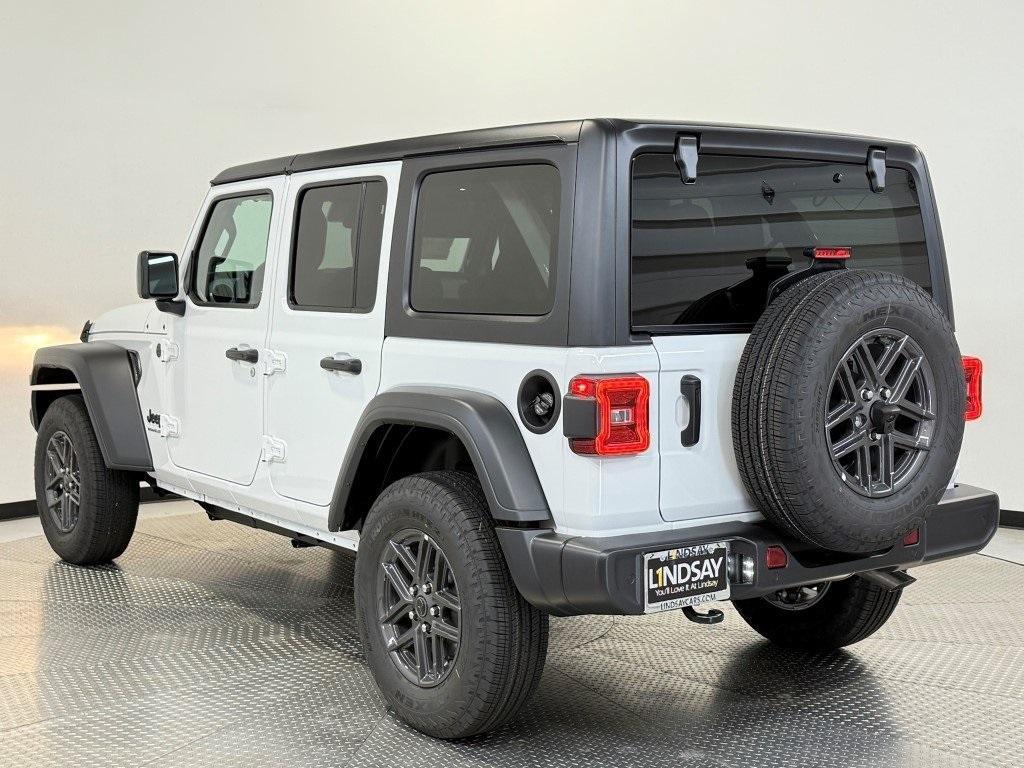 new 2025 Jeep Wrangler car, priced at $42,525